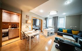 Lovely Flat By The Castle For 4Ppl
